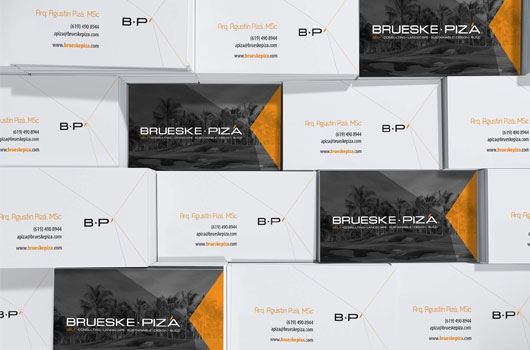 BRUESKE PIZA Business Card Design - Print Design